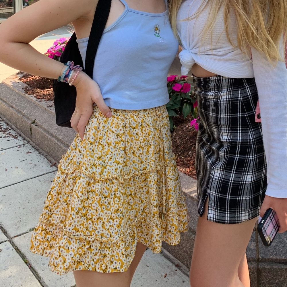 Yellow flowy skirt